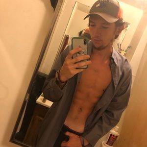 Meet your Posher, Evan